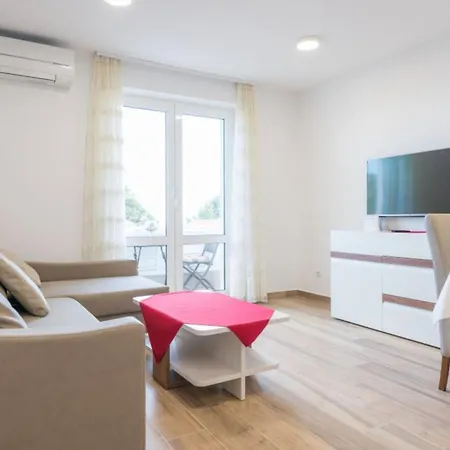 아파트 Luce Royal *