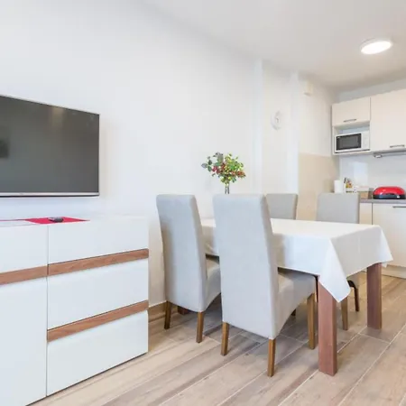 Luce Royal Apartamento